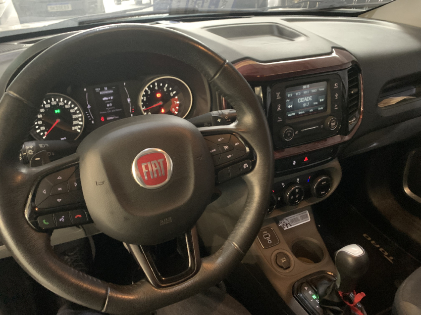 fiat toro 1.8 16v evo flex freedom open edition at6 4p automatico 2017