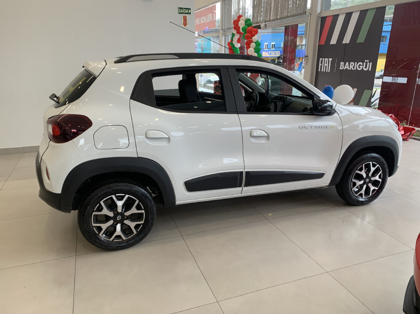 renault kwid 1.0 12v sce flex outsider manual 4p 2024