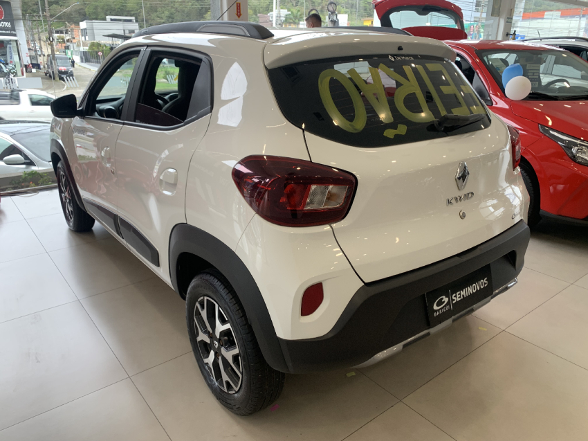 renault kwid 1.0 12v sce flex outsider manual 4p 2024