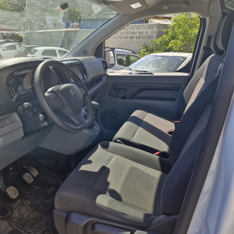 citroen jumpy 1.5 diesel manual 2022