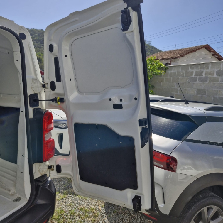 citroen jumpy 1.5 diesel manual 2022