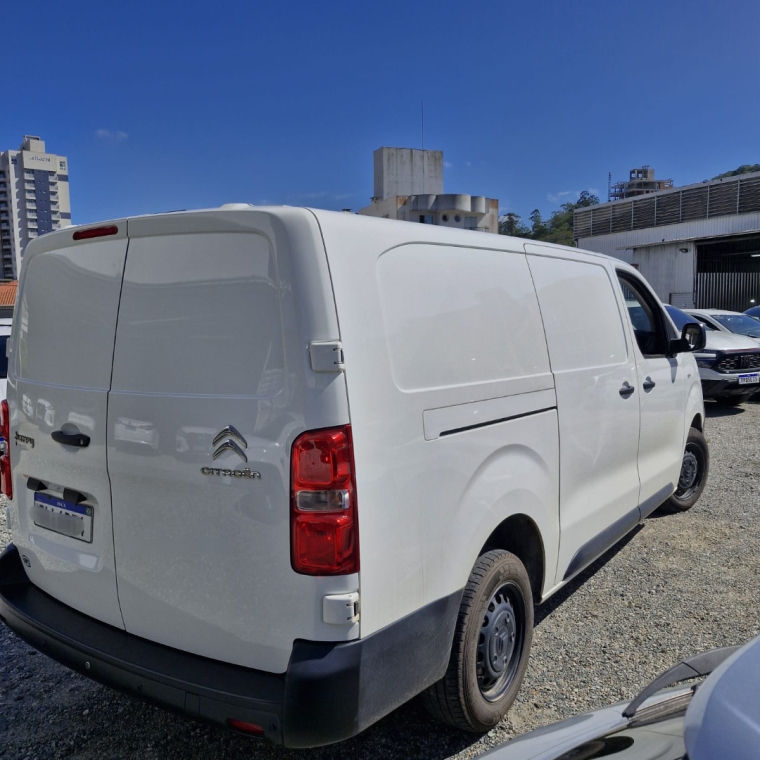 citroen jumpy 1.5 diesel manual 2022