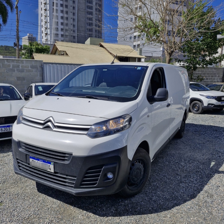 citroen jumpy 1.5 diesel manual 2022
