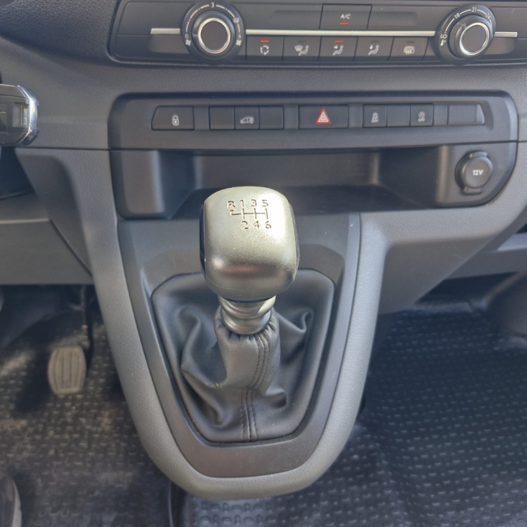 citroen jumpy 1.5 diesel manual 2022