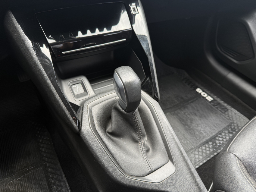 peugeot 208 1.6 16v flex allure at6 4p automatico 202215