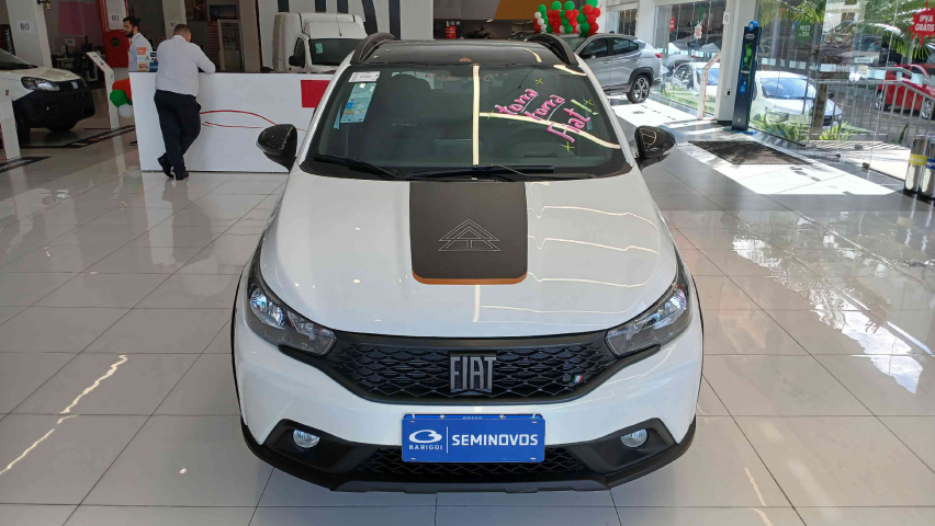 fiat argo 1.3 firefly flex trekking cvt 4p automatico 2025