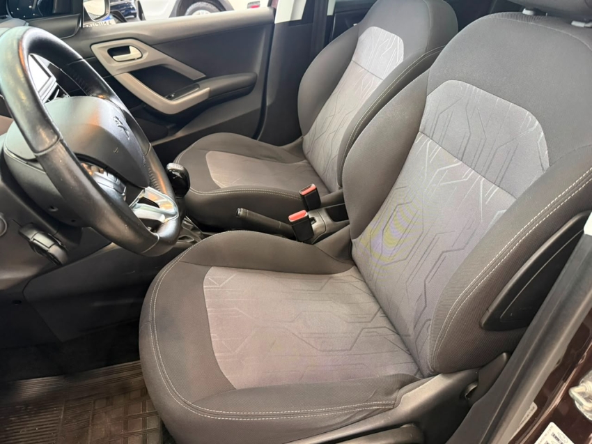 peugeot 208 1.2 flex manual 201715