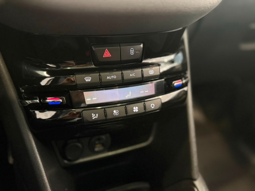 peugeot 208 1.2 flex manual 201711