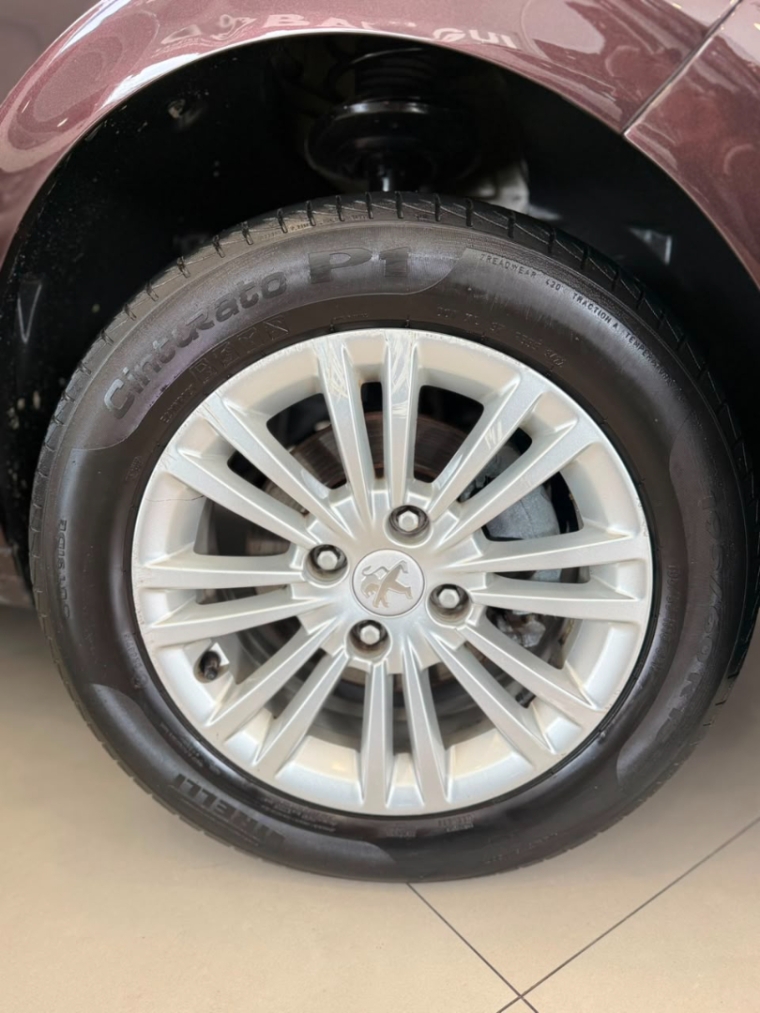peugeot 208 1.2 flex manual 201717