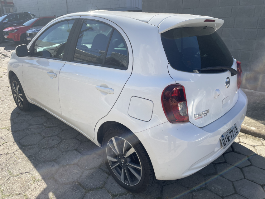nissan march 1.6 flex automatico 20185