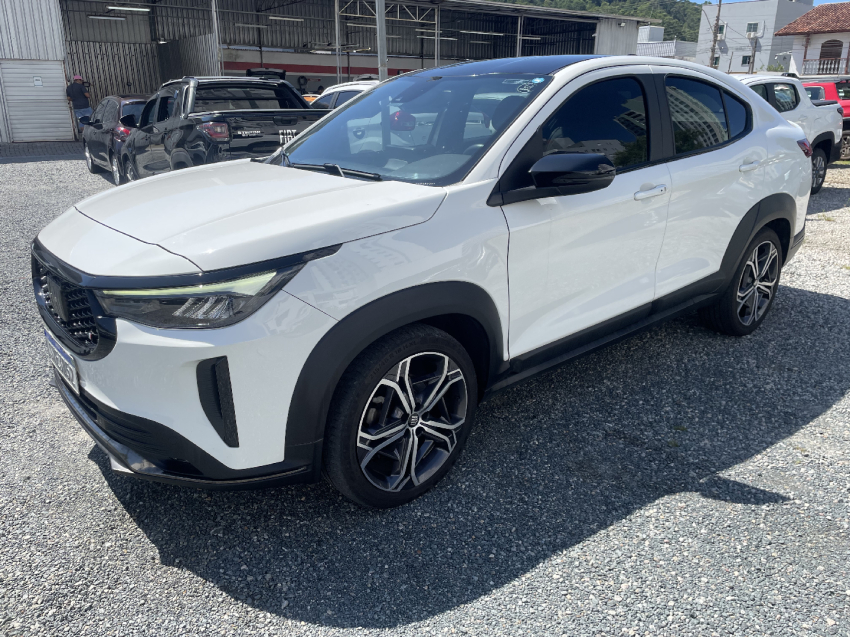 fiat fastback flex automatico 2024