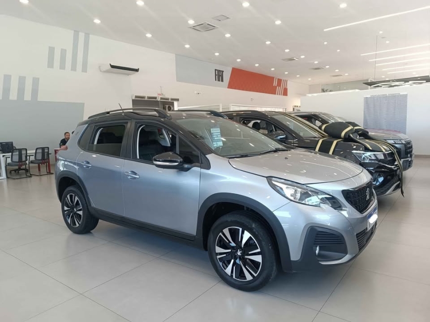 peugeot 2008 1.6 16v flex roadtrip 4p automatico 2024