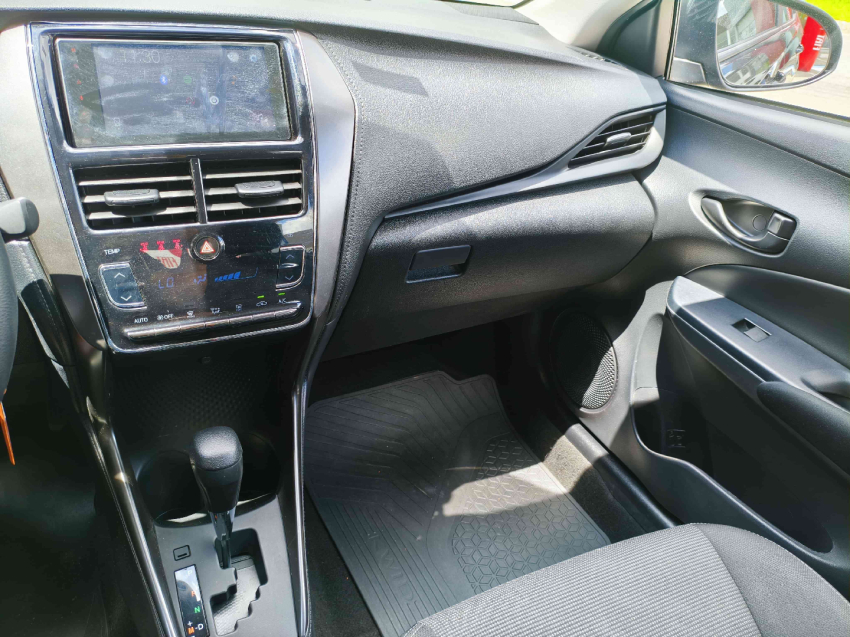 toyota yaris 1.5 16v flex xl multidrive 4p automatico 202513