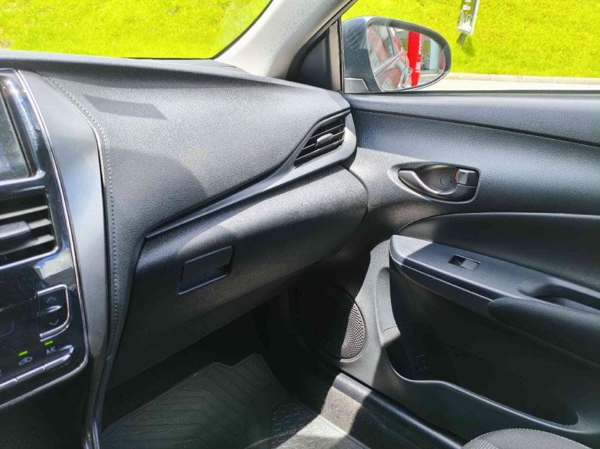 toyota yaris 1.5 16v flex xl multidrive 4p automatico 202514