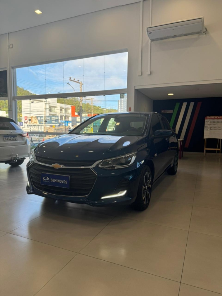 chevrolet onix 1.0 turbo flex premier automatico 4p 2025