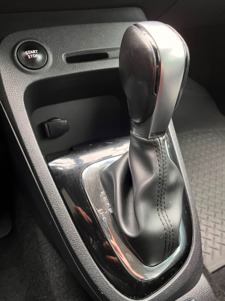 renault captur 1.6 16v sce flex intense x-tronic 4p automatico 201813
