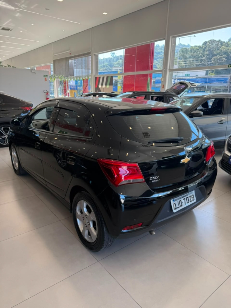 chevrolet onix 1.4 mpfi activ 8v flex 4p automatico 20195