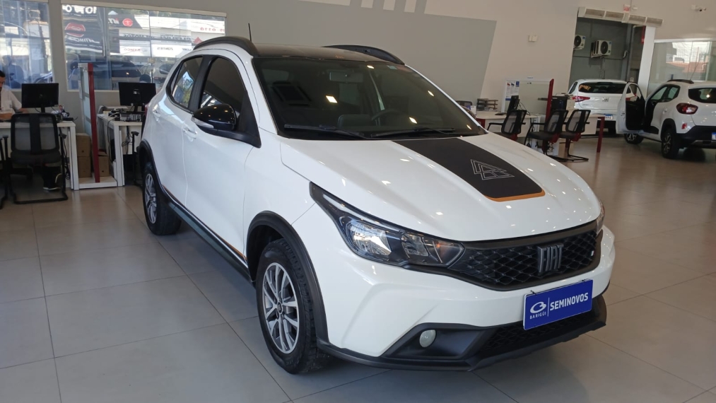 fiat argo 1.3 firefly flex trekking cvt 4p automatico 20251
