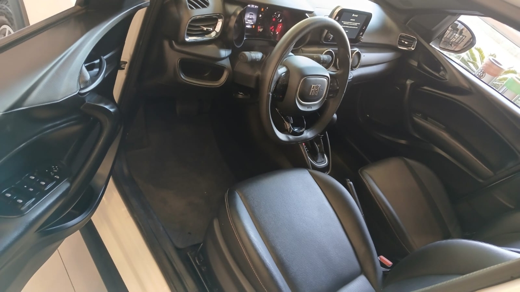 fiat argo 1.3 firefly flex trekking cvt 4p automatico 202510