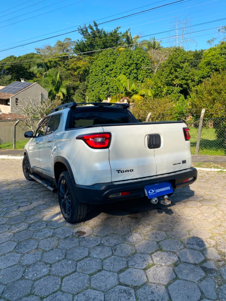 fiat toro 1.3 turbo 270 flex volcano at6 1.0 4p automatico 20247