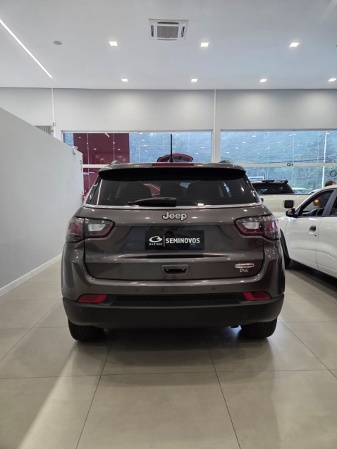 jeep compass 1.3 t270 turbo flex longitude at6 4p automatico 20263