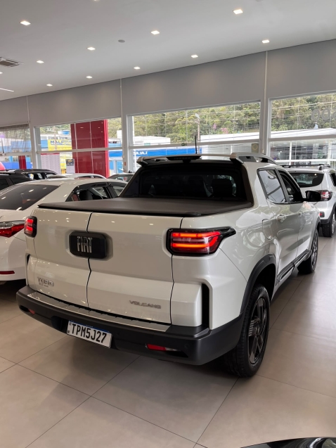 fiat toro 1.3 turbo 270 flex volcano at6 4p automatico 20263