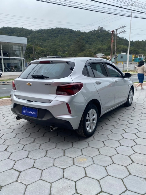 chevrolet onix 1.0 turbo flex plus lt manual 4p 20203