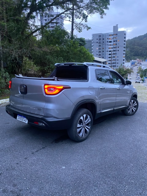 fiat toro 1.3 turbo 270 flex freedom at6 4p automatico 20252