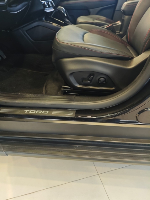 fiat toro 1.3 turbo 270 flex ultra at6 4p automatico 202614