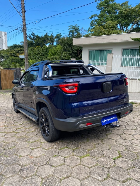 fiat toro 1.3 turbo 270 flex volcano at6 4p automatico 20236