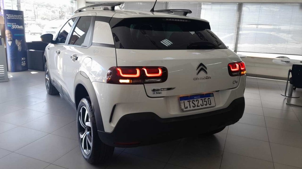 citroen c4 cactus 1.6 thp flex shine pack eat6 4p automatico 2019
