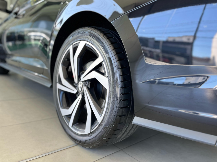 volkswagen jetta 2.0 350 tsi gasolina gli dsg 4p semiautomatico 2024