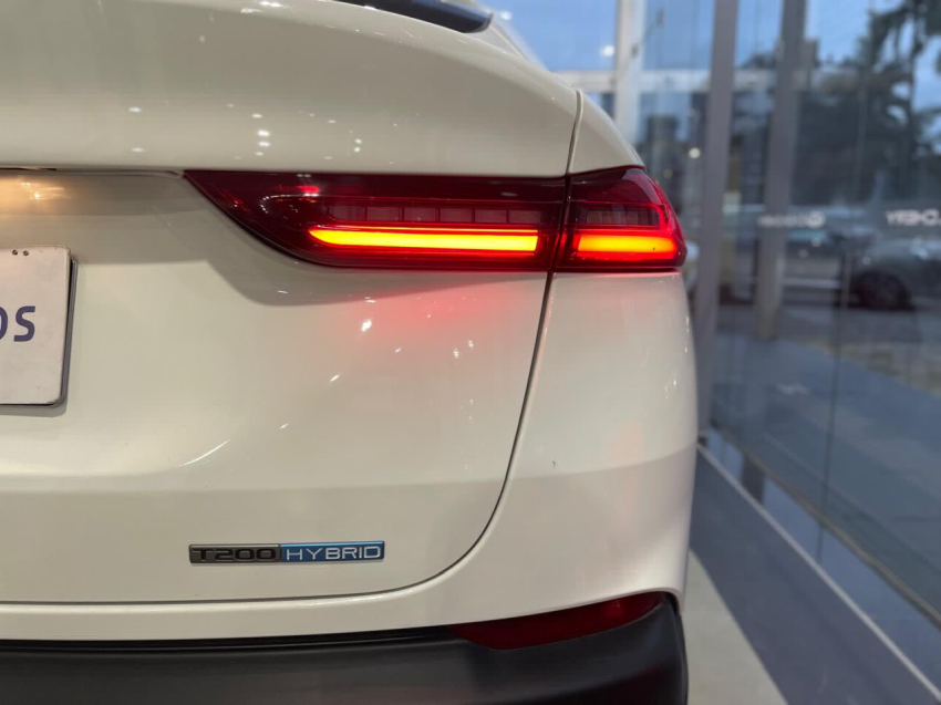 fiat fastback 1.0 turbo 200 hybrid audace cvt flex 4p automatico 2025
