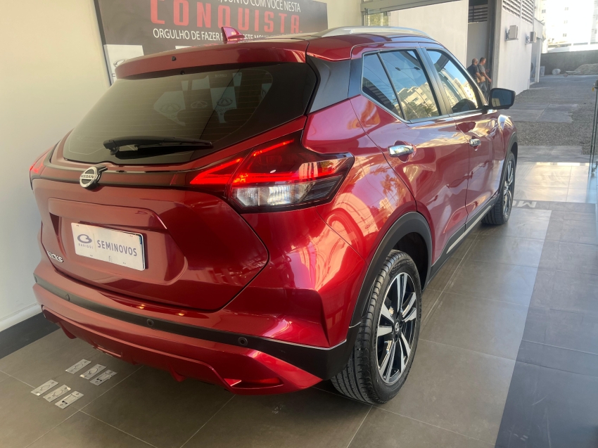 nissan kicks 1.6 16v flexstart exclusive xtronic flex 4p automatico 2022
