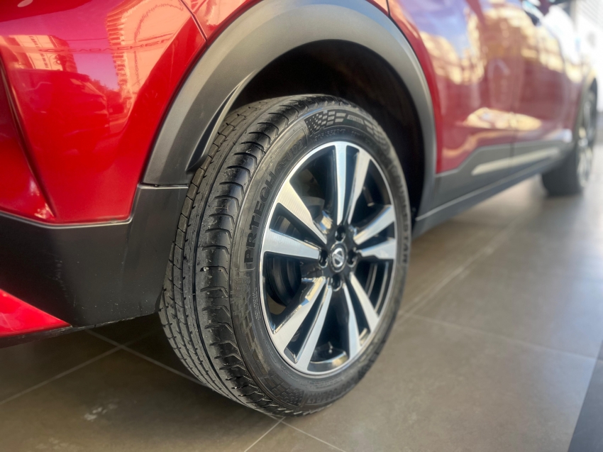 nissan kicks 1.6 16v flexstart exclusive xtronic flex 4p automatico 2022