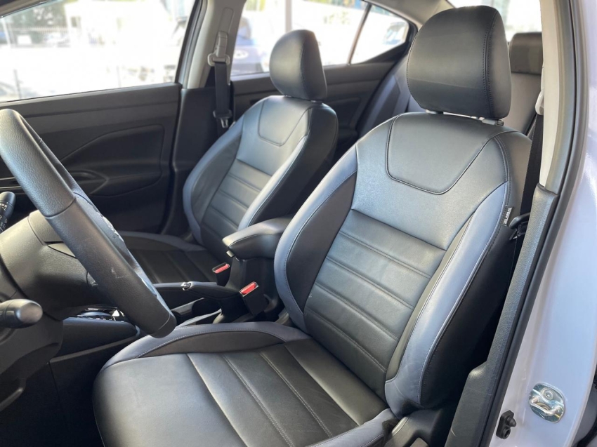 nissan versa 1.6 16v flex exclusive xtronic 4p automatico 2025