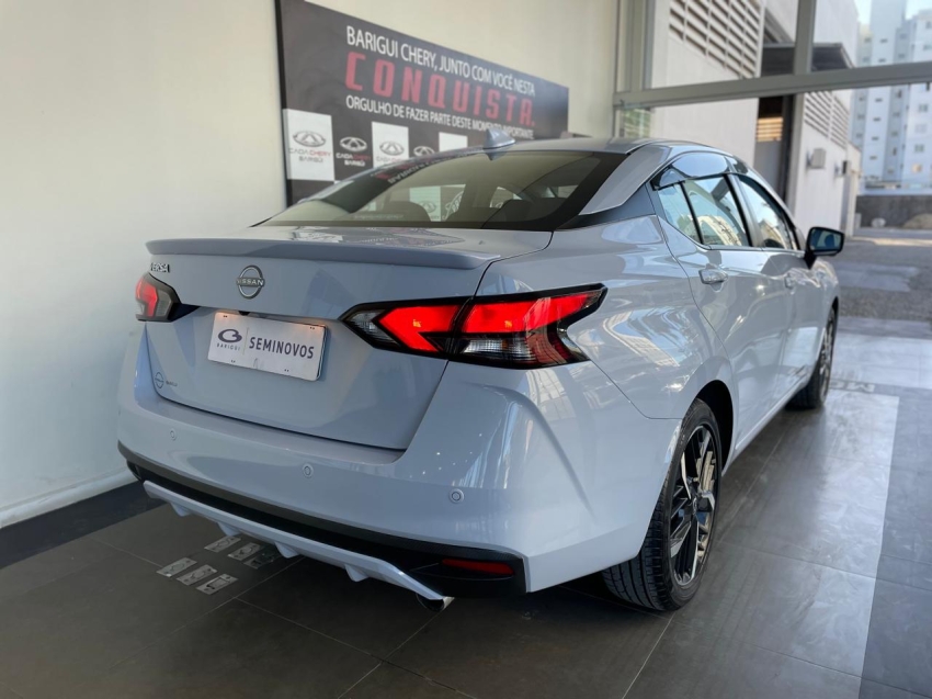 nissan versa 1.6 16v flex exclusive xtronic 4p automatico 2025