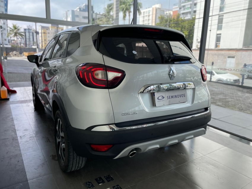 renault captur 2.0 16v hi-flex intense automatico flex 4p 2019