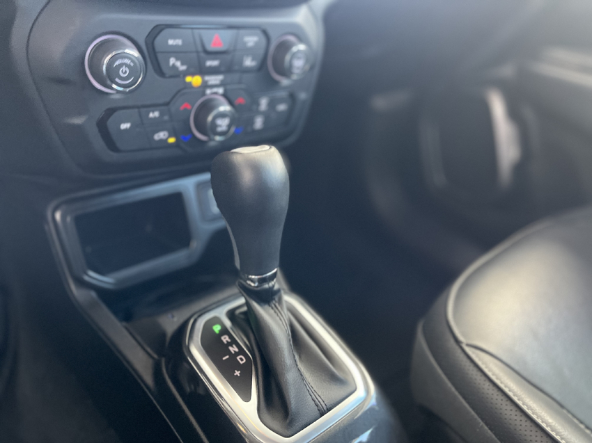 jeep renegade 1.3 t270 turbo flex longitude at6 4p automatico 2023