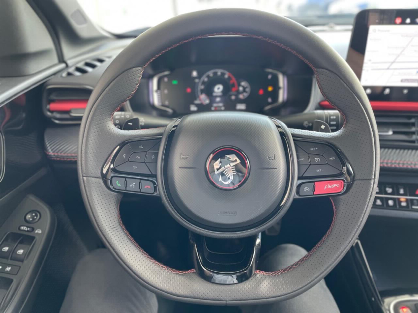 fiat fastback 1.3 turbo 270 flex abarth at6 3p automatico 2024