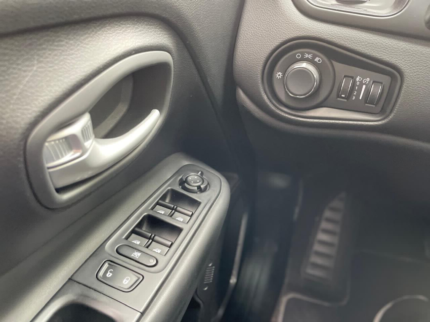 jeep renegade 1.3 t270 turbo flex longitude at6 4p automatico 2024