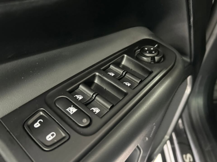jeep renegade 1.3 t270 turbo flex sahara at6 4p automatico 2025