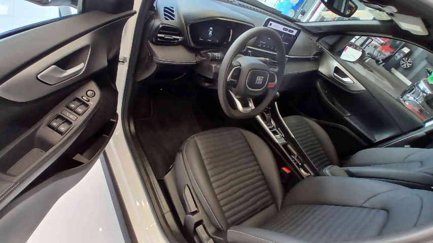 fiat fastback 1.0 turbo 200 flex impetus cvt 4p automatico 2025