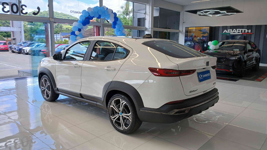 fiat fastback 1.0 turbo 200 flex impetus cvt 4p automatico 2025