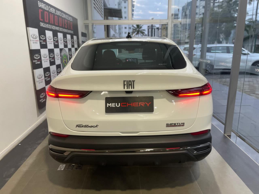 fiat fastback 1.0 turbo 200 flex impetus cvt 4p automatico 2025