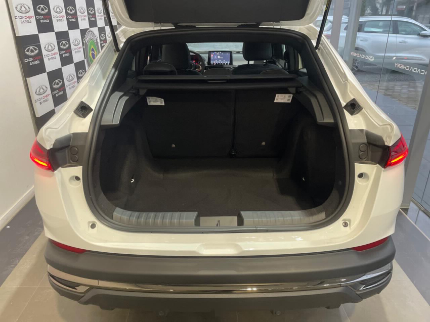 fiat fastback 1.0 turbo 200 flex impetus cvt 4p automatico 2025