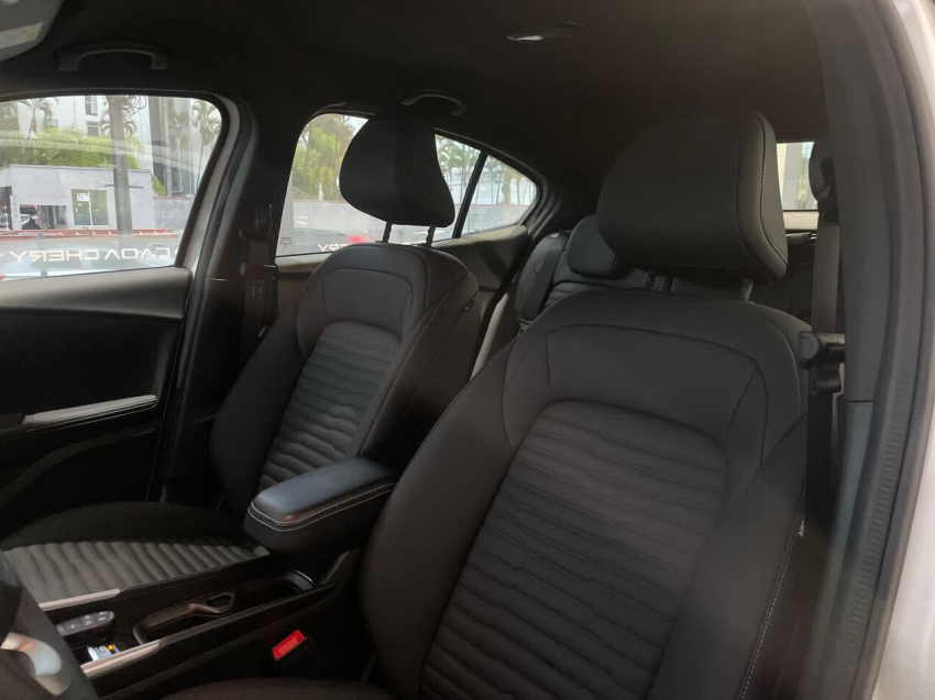 fiat fastback 1.0 turbo 200 flex impetus cvt 4p automatico 2025