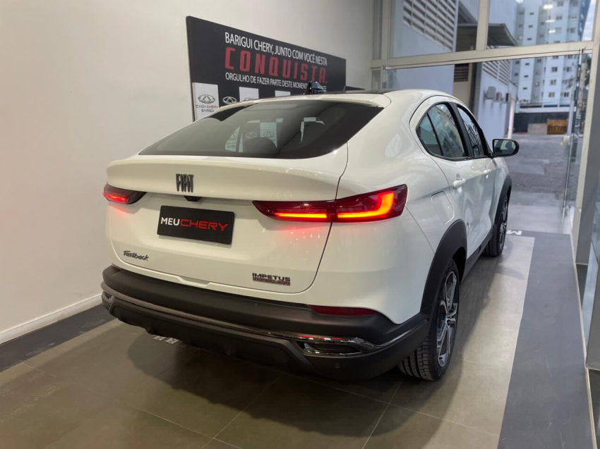 fiat fastback 1.0 turbo 200 flex impetus cvt 4p automatico 2025