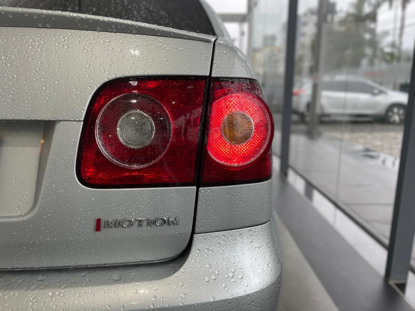 volkswagen polo sedan 1.6 mi 8v flex 4p automatizado automatico 2014