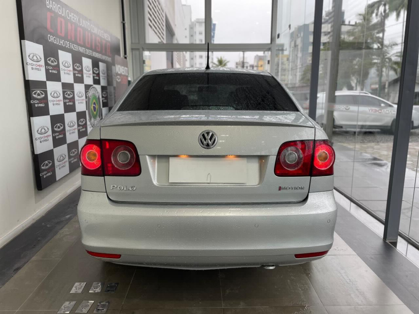 volkswagen polo sedan 1.6 mi 8v flex 4p automatizado automatico 2014